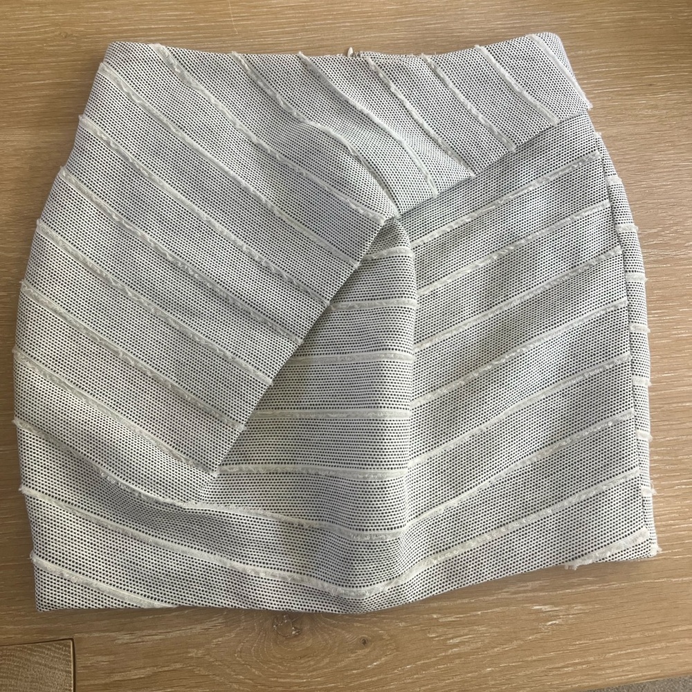 Christian Wijnants black & ivory mini skirt sz 36